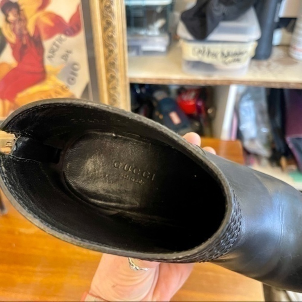 Beautiful 100% authentic Gucci black leather high heeled booties! - Picture 10 of 13